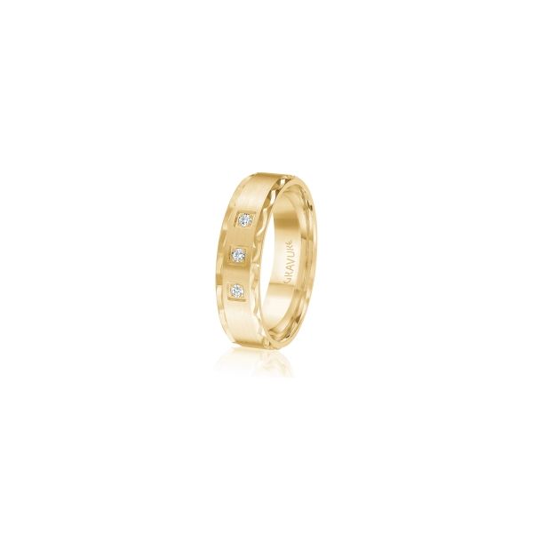 14KT YG WEDDING BAND WITH 3 ROUND DIAMONDS .06CTTW WITH DIVETING EDGES Lennon's W.B. Wilcox Jewelers New Hartford, NY