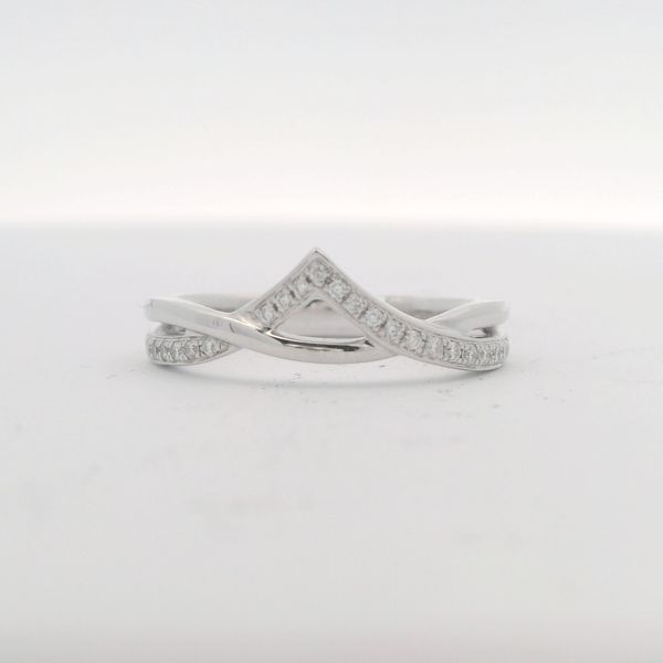 PLATINUM PRONG SET DIAMOND BAND WITH ROUND DIAMONDS - 0.13 CTTW G/H SI2 Lennon's W.B. Wilcox Jewelers New Hartford, NY