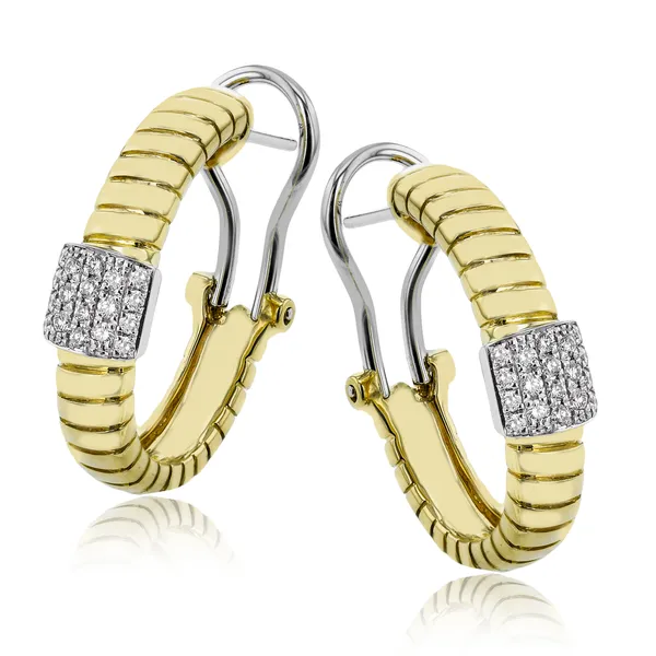 18KT Two Tone Containing 5 Rows of Round Diamonds .25CTTW Lennon's W.B. Wilcox Jewelers New Hartford, NY