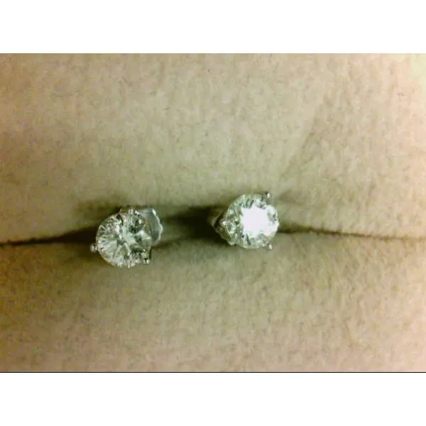 Stud Earring Lennon's W.B. Wilcox Jewelers New Hartford, NY