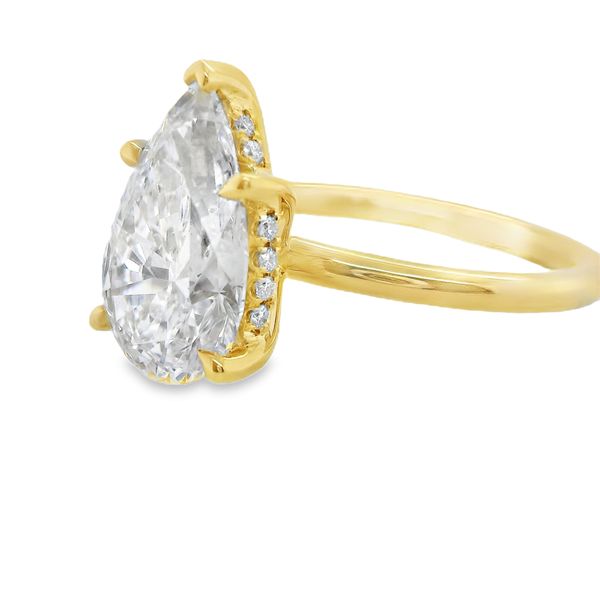 3.02 CT PEAR SHAPED LAB GROWN DIAMOND SET IN A 5 PRONG 14K YG SETTING WITH A HIDDEN HALO CONTAINING RND. LAB DIAS. <br>IGI CERT# LG747502194 Image 2 Lennon's W.B. Wilcox Jewelers New Hartford, NY