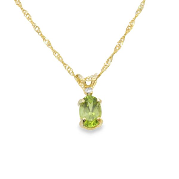 14KY/G AND DIA PERIDOT PENDANT 18IN NECKLACE Lennon's W.B. Wilcox Jewelers New Hartford, NY