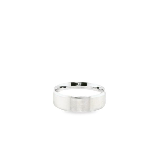 14KT WG 7MM SATIN CENTER WITH BEVEL EDGE WEDDING BAND Lennon's W.B. Wilcox Jewelers New Hartford, NY