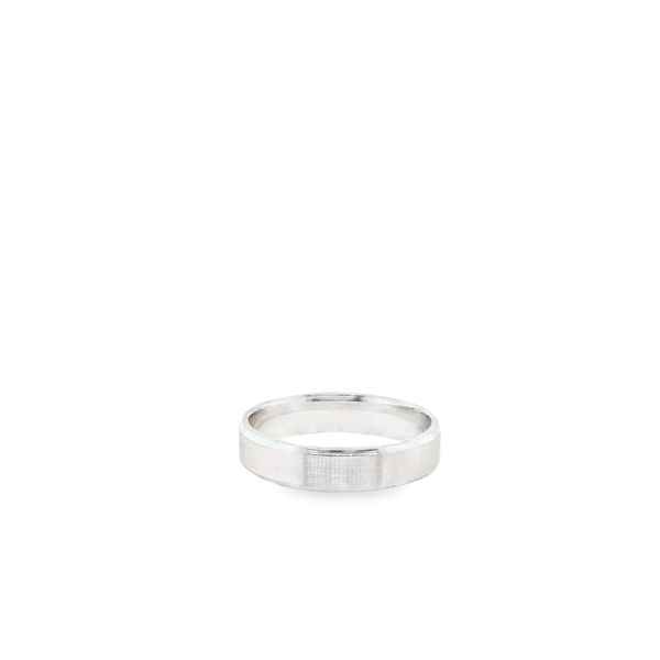 14KT WG 5MM SATIN CENTER WITH BEVEL EDGE WEDDING BAND Lennon's W.B. Wilcox Jewelers New Hartford, NY