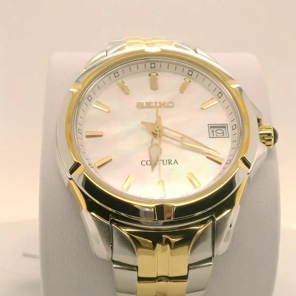 Watch Lennon's W.B. Wilcox Jewelers New Hartford, NY