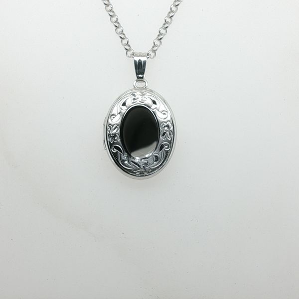 SS  OVAL HAND ENGRAVED LOCKET ON 18" CHAIN Lennon's W.B. Wilcox Jewelers New Hartford, NY