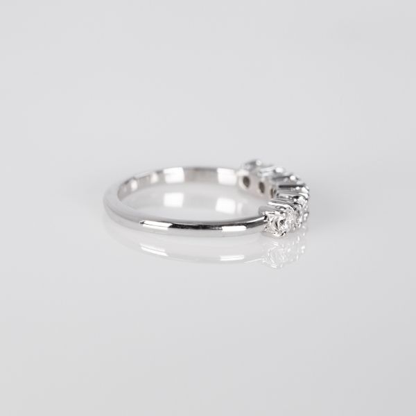 Anniversary Ring Image 2 Les Olson Jewelers Palm Harbor, FL