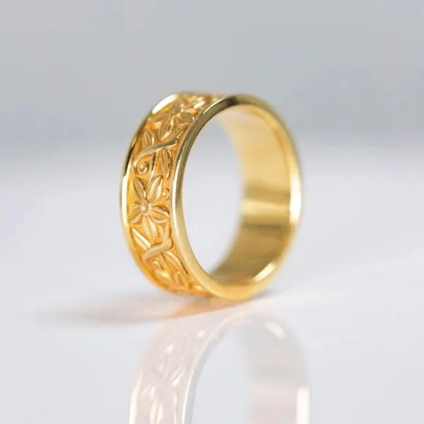 14K Yellow Gold Floral Wedding Band Image 2 Les Olson Jewelers Palm Harbor, FL