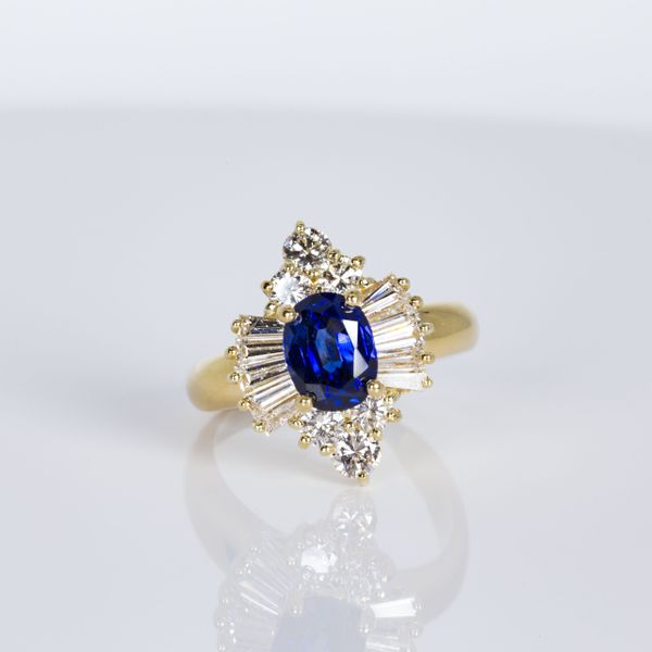 18K Yellow Gold Blue Sapphire and Diamond Fashion Ring_Estate Les Olson Jewelers Palm Harbor, FL