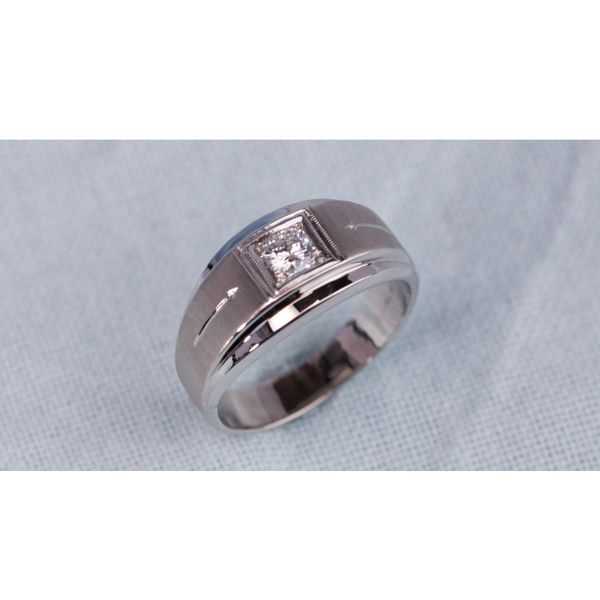 Estate Rings Les Olson Jewelers Palm Harbor, FL