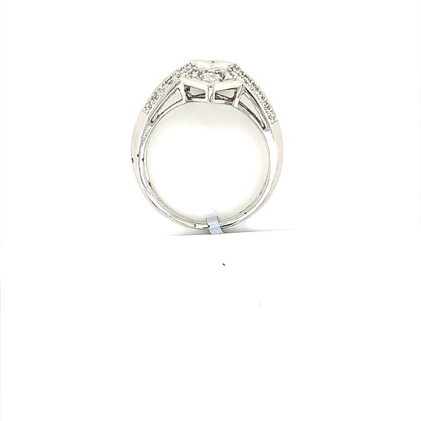 0.53TWT DIAMOND FASHION RING WITH 4 PRINCESS CUTS IN THE MIDDLE Image 3 Lester Martin Dresher, PA
