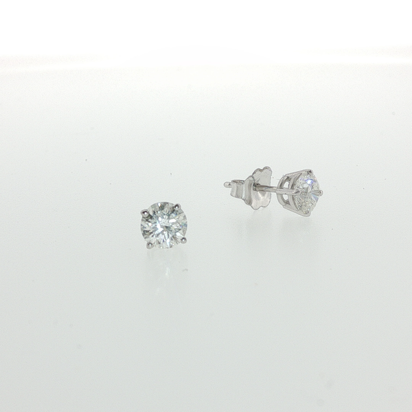 DIAMOND STUD EARRINGS Lester Martin Dresher, PA