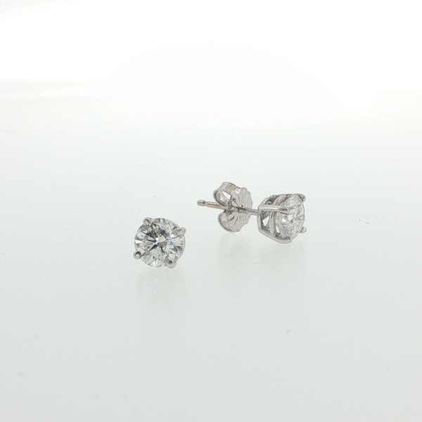 DIAMOND STUD EARRINGS Lester Martin Dresher, PA