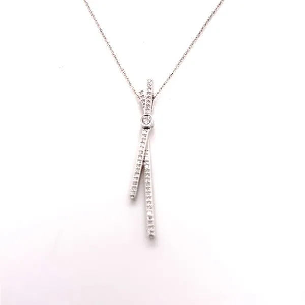 Diamond Pendant Lester Martin Dresher, PA