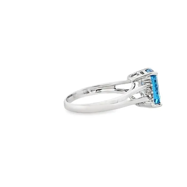 2.40CT BLUE TOPPAZ RING IN A FANCY CUSHION CUT RING