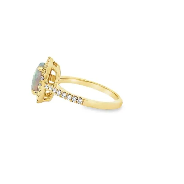 1.15CT OVAL OPAL RING