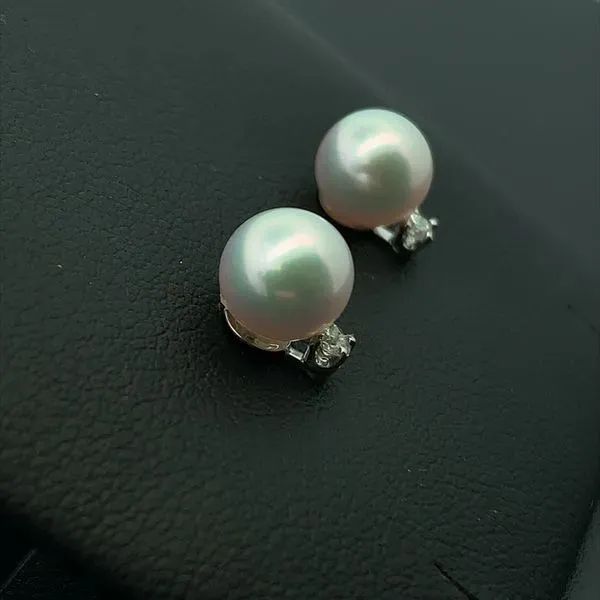 Pearl Earrings Image 3 Lester Martin Dresher, PA