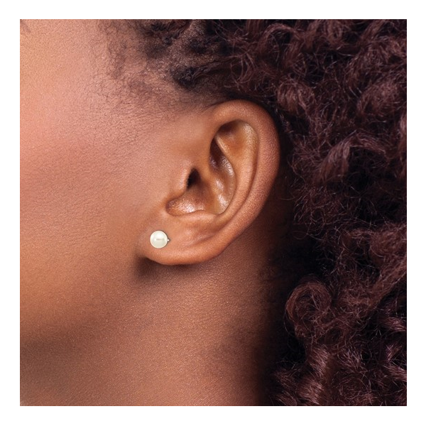14K 5-6MM WHITE ROUND FW CULTURED PEARL STUD EARRINGS YELLOW GOLD Image 2 Lester Martin Dresher, PA