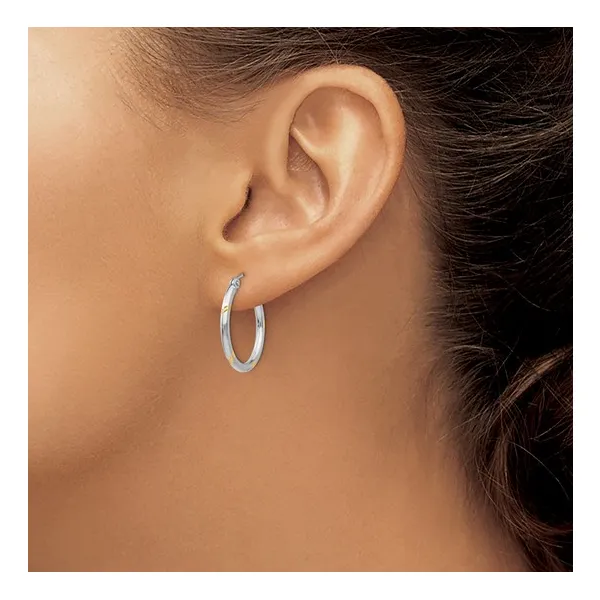 Gold Earrings Image 3 Lester Martin Dresher, PA