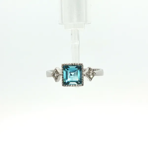 1.10CT BLUE TOPAZ RING Lester Martin Dresher, PA