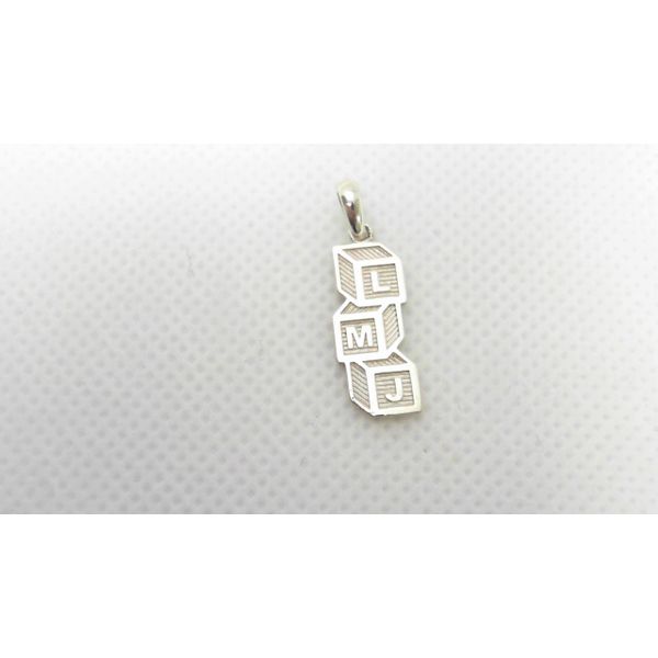 Silver Pendant/Charm Lester Martin Dresher, PA