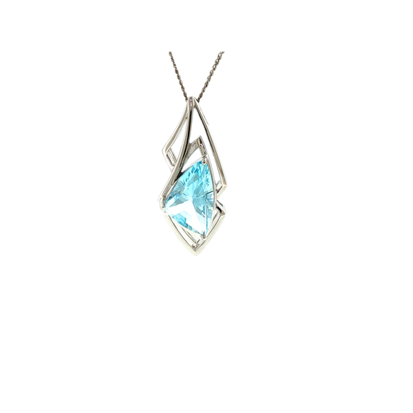 BLUE TOPAZ AND STERLING SILVER PENDANT Lester Martin Dresher, PA