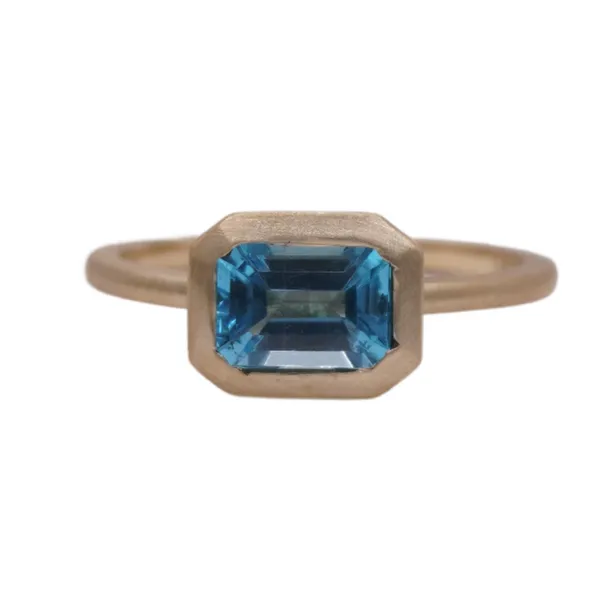 Paragon Couture 1.20ct Blue Topaz East West Bezel Set Ring Lumina Gem Wilmington, NC