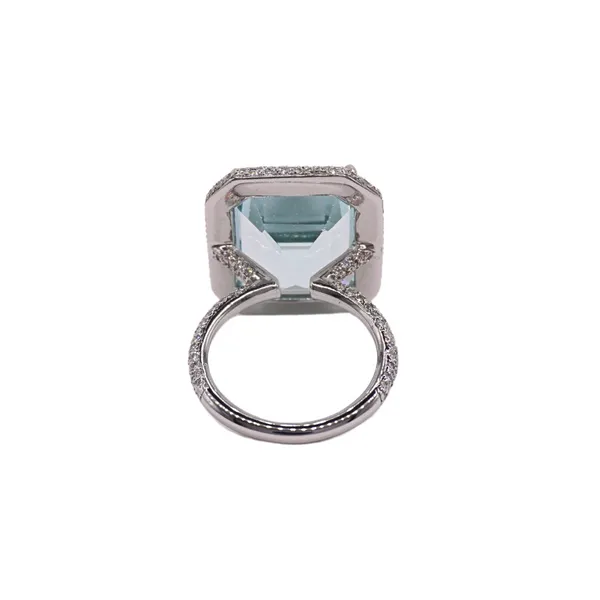 16ct Aquamarine and Diamond Ring Image 3 Lumina Gem Hampstead, NC