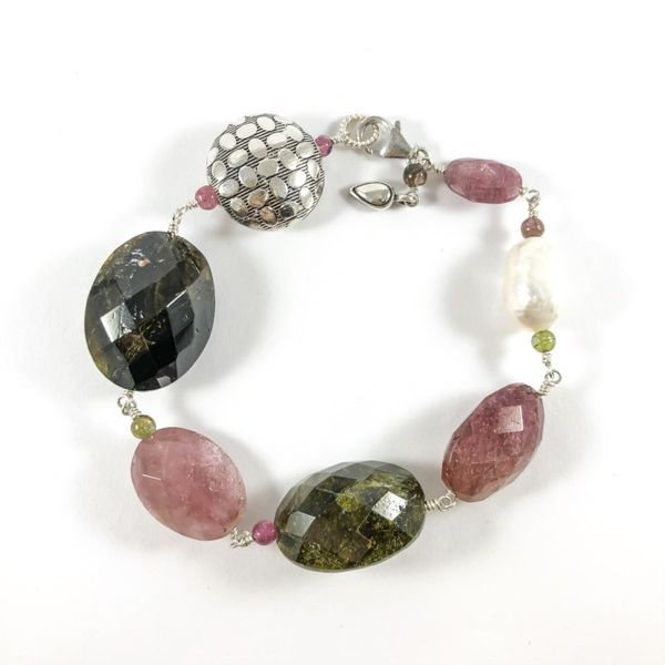 Green Tourmaline, Pink Tourmaline, and Pearl Bead Bracelet - 7.5