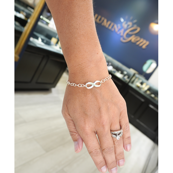 Tiffany and Co. Sterling Silver Infinity Bracelet Image 2 Lumina Gem Wilmington, NC