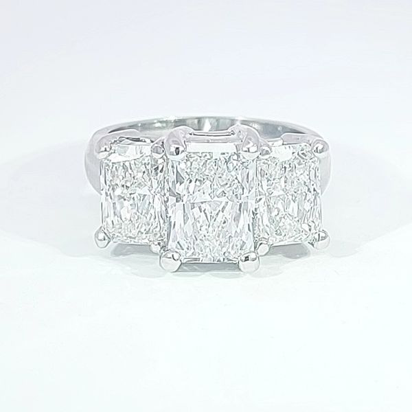 Lab Grown Diamond Engagement Ring MarBill Jewelers Belle Vernon, PA