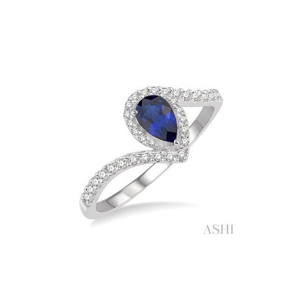 Gemstone Ring MarBill Jewelers Belle Vernon, PA