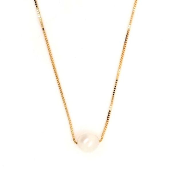 Yellow Gold Freshwater Pearl Necklace Image 2 Mark Jewellers La Crosse, WI