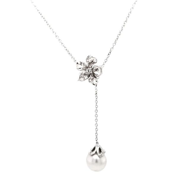 Pearl Necklace Mark Jewellers La Crosse, WI