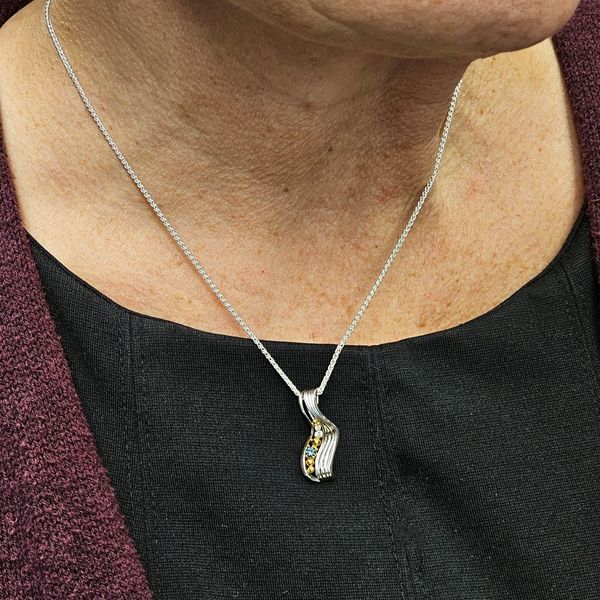 Sterling Blue Topaz 18