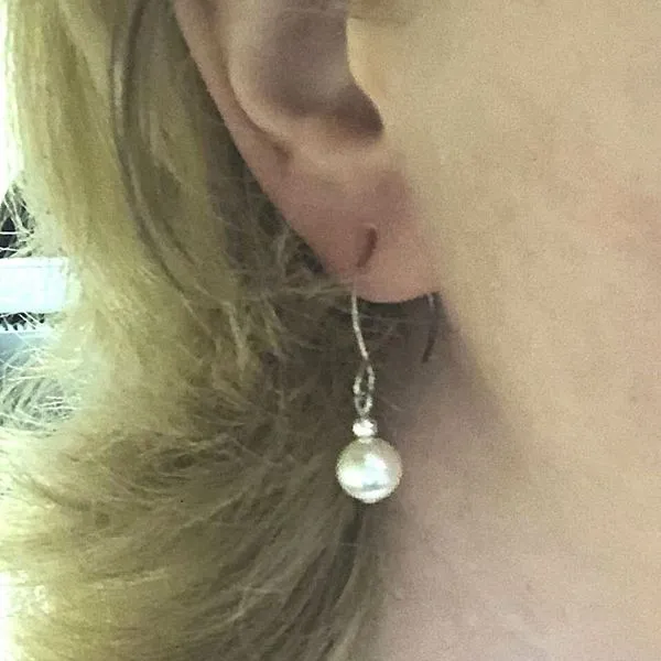 Hypoallergenic Earrings Image 2 Mark Jewellers La Crosse, WI