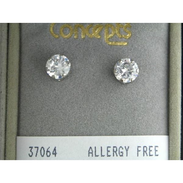 Hypoallergenic Earrings Image 2 Mark Jewellers La Crosse, WI