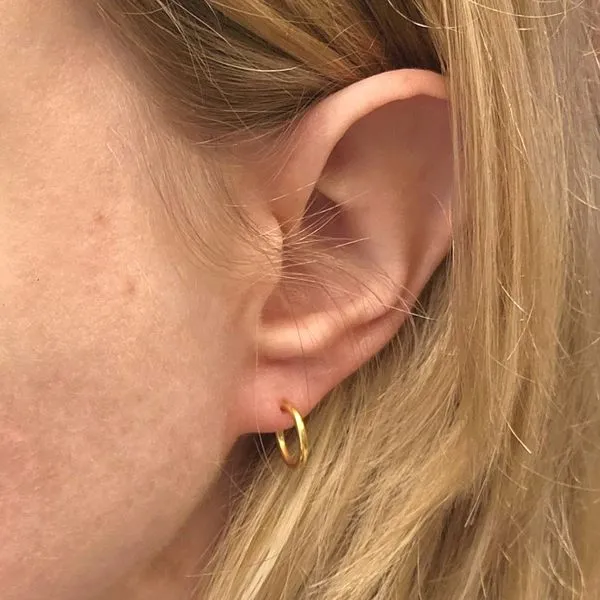 Hypoallergenic Hoop Earrings Image 2 Mark Jewellers La Crosse, WI