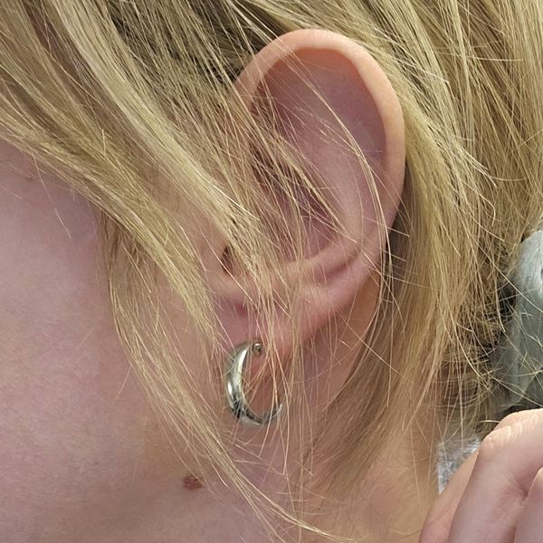 Hypoallergenic Hoop Earrings Image 2 Mark Jewellers La Crosse, WI