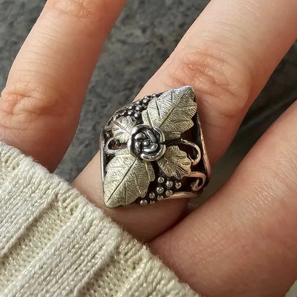 Estate Sterling Vine Design Ring Image 2 Mark Jewellers La Crosse, WI