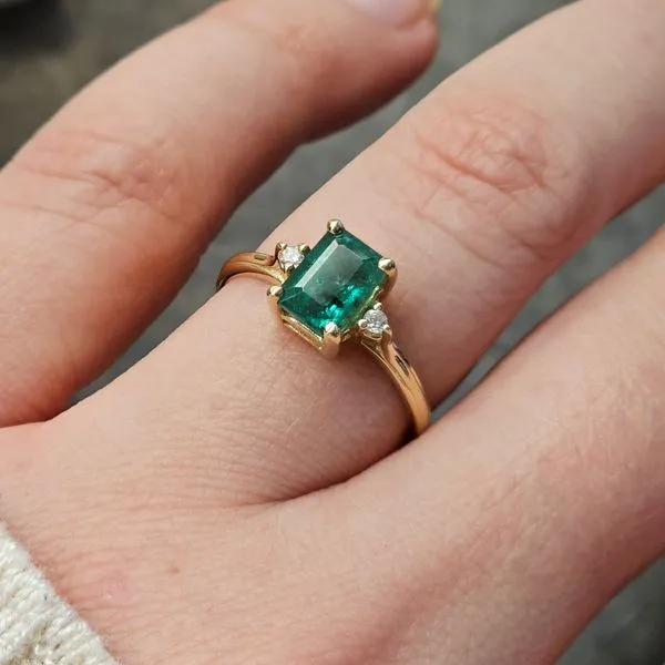 Estate Yellow Gold Emerald & Diamond Ring Image 3 Mark Jewellers La Crosse, WI