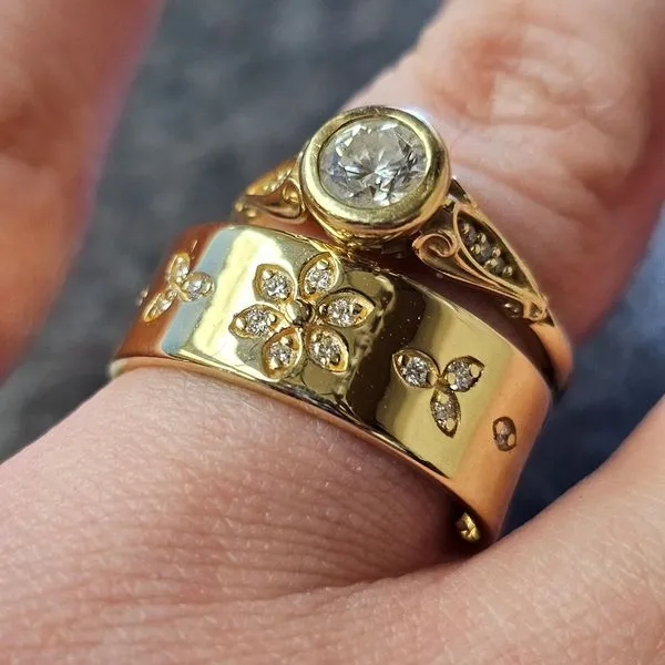 Estate Yellow Gold Diamond Ring Image 3 Mark Jewellers La Crosse, WI