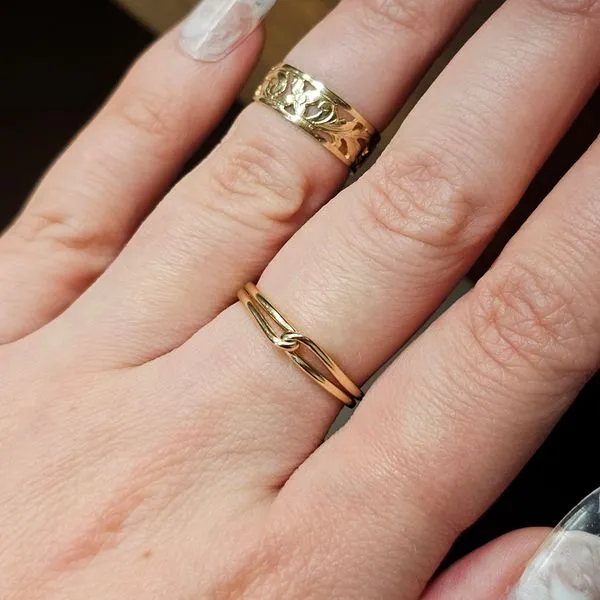 Estate Yellow Gold Ring Image 3 Mark Jewellers La Crosse, WI
