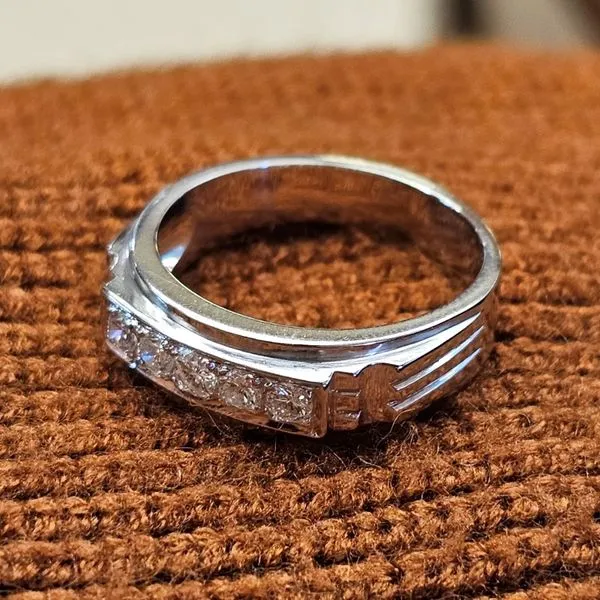 Estate White Gold Diamond Band Image 3 Mark Jewellers La Crosse, WI