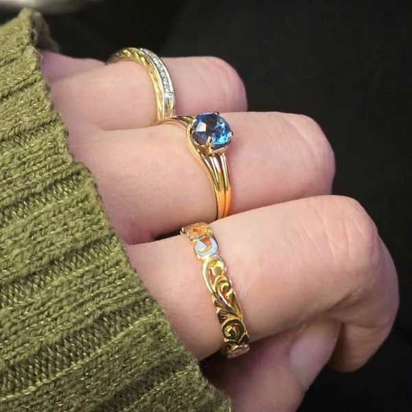 Estate Yellow Gold Floral Band Image 3 Mark Jewellers La Crosse, WI