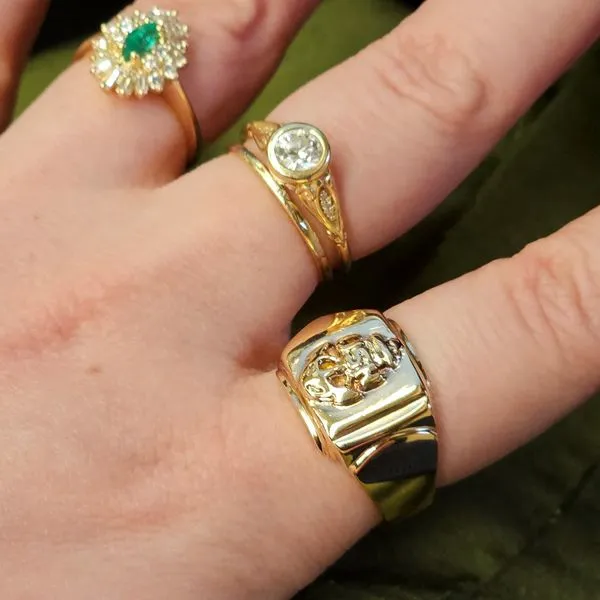 Estate Yellow Gold US Navy Signet Ring Image 3 Mark Jewellers La Crosse, WI