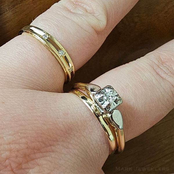 Estate Yellow Gold Diamond Band Image 3 Mark Jewellers La Crosse, WI