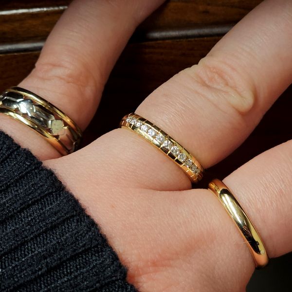 Estate Yellow Gold Band Image 3 Mark Jewellers La Crosse, WI