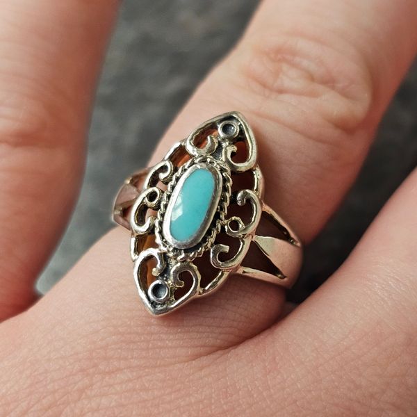 Estate Sterling Ring Image 2 Mark Jewellers La Crosse, WI