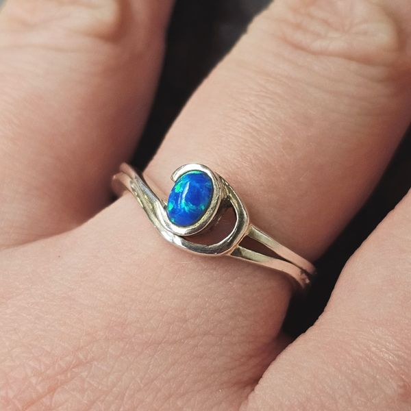 Estate Sterling Ring Image 2 Mark Jewellers La Crosse, WI